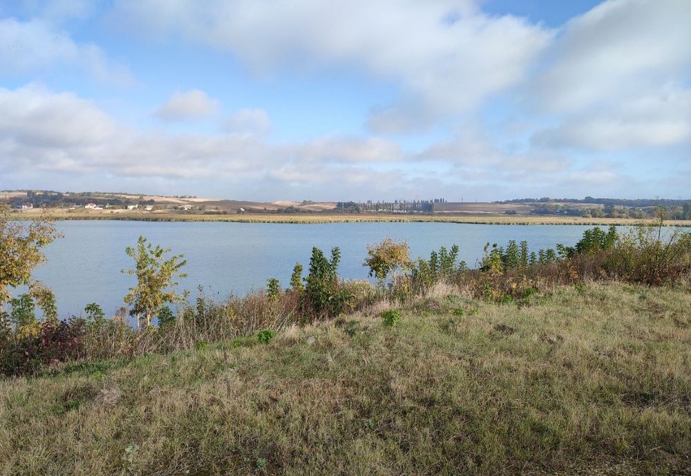Однокімнатна квартира в с. Великий Олексин! Поблизу озера!