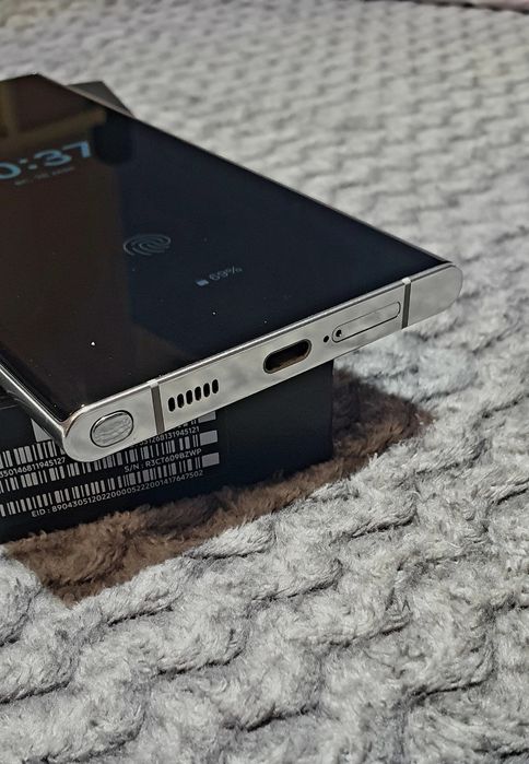 Samsung Galaxy S22 Ultra (12/512, белый)