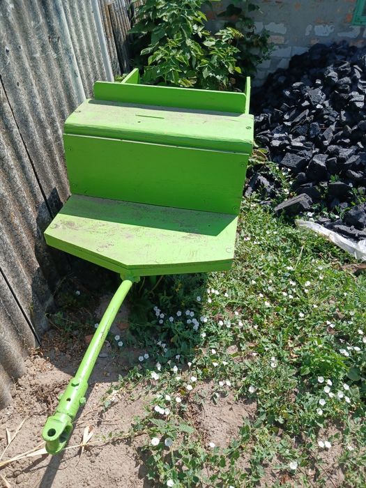Продам прицеп на мотоблок