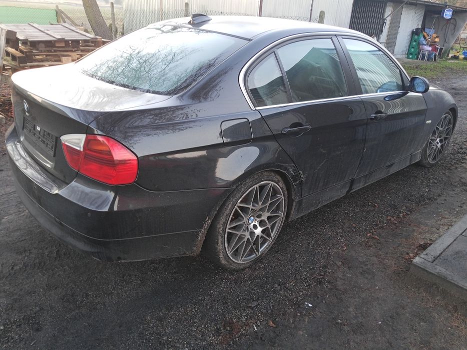 BMW E90 325I wszystkie części