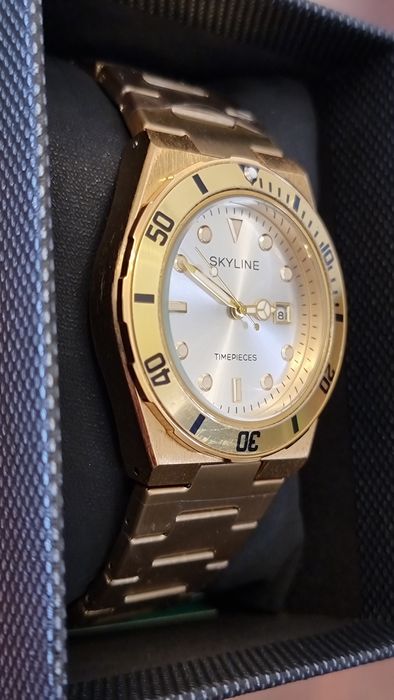 Relógio Skyline Timepieces Dourado