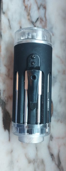 Multi-blade Screwdrivers424591736166819843