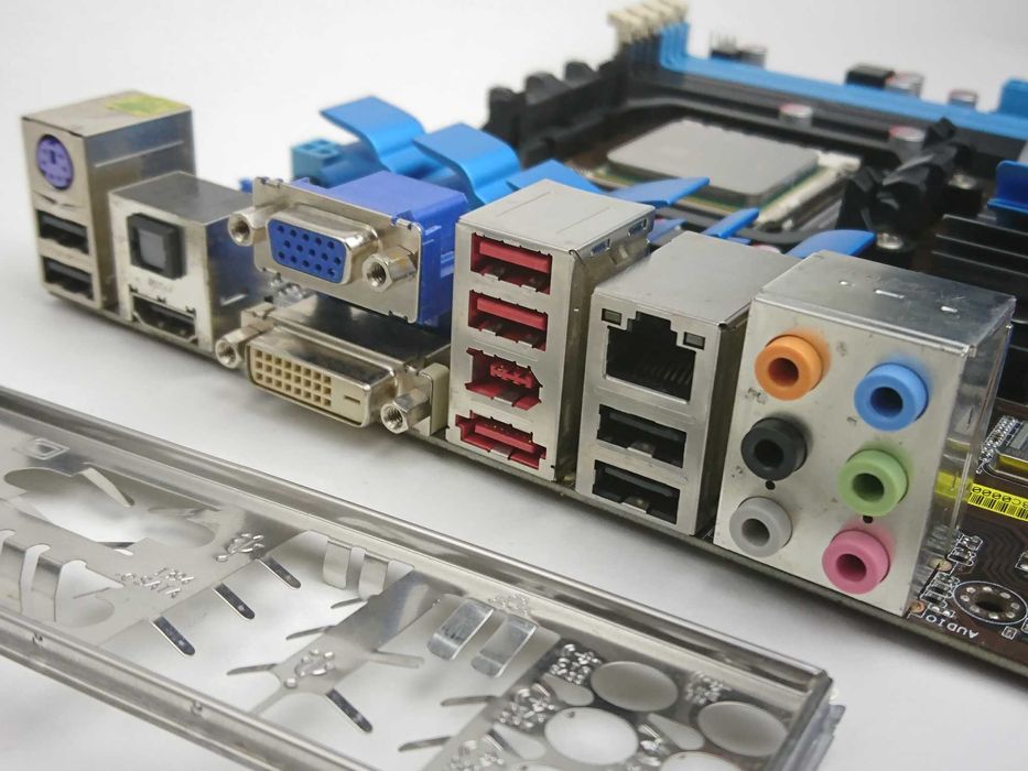 Комплект ASUS M4A785TD-V EVO (HDMI,8+2фаз)+Phenom II X4 955(4ядра),AM3