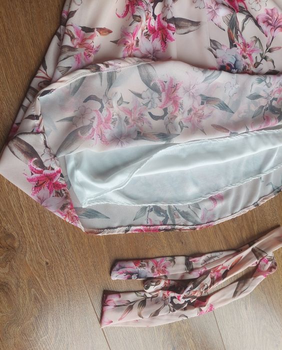 Sukienka Kimono 36 S Made Italy w kwiaty Mi Lady pudrowa różowa