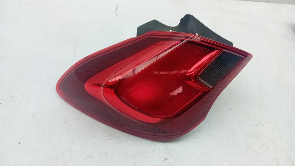 Farolim esquerdo OPEL Corsa E Van