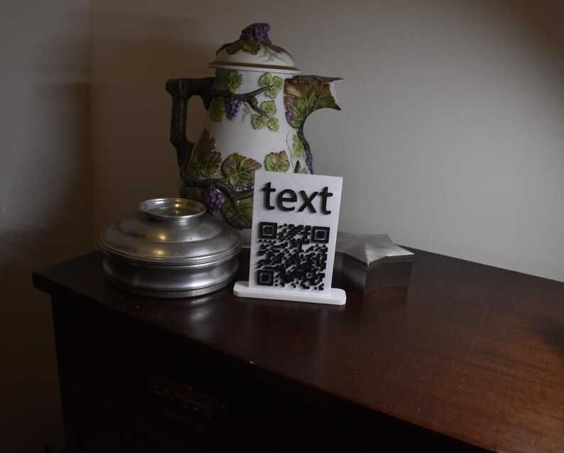 Placa com codigo QR customizavel