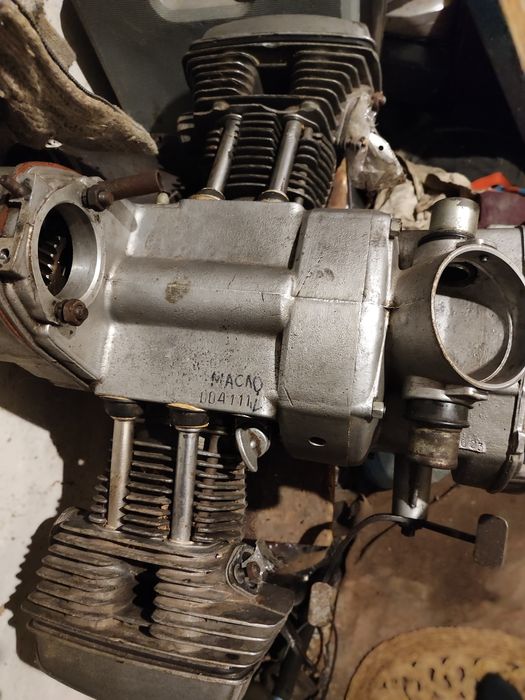 Двигун мотоцикла днепр 11 з кпп