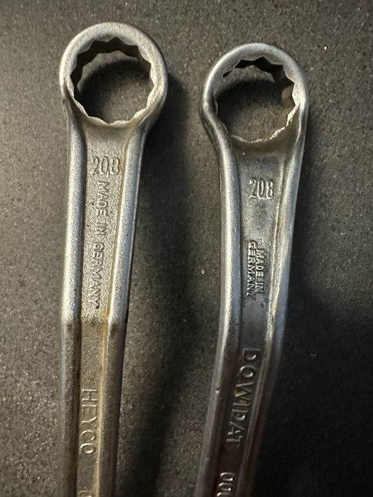 Mercedes Bez stary klucz do regulacji zaworow