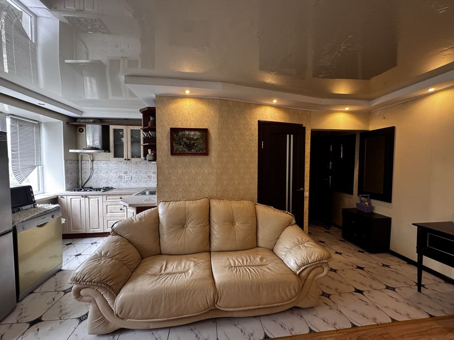Продаж 3к .квартири з ремонтом ,в мрн .Артема !
