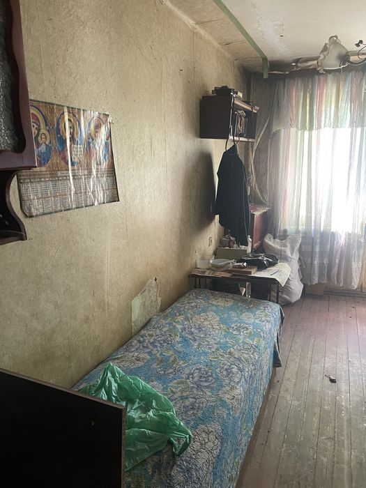 Продам кімнату в комуні на вул.Новікова