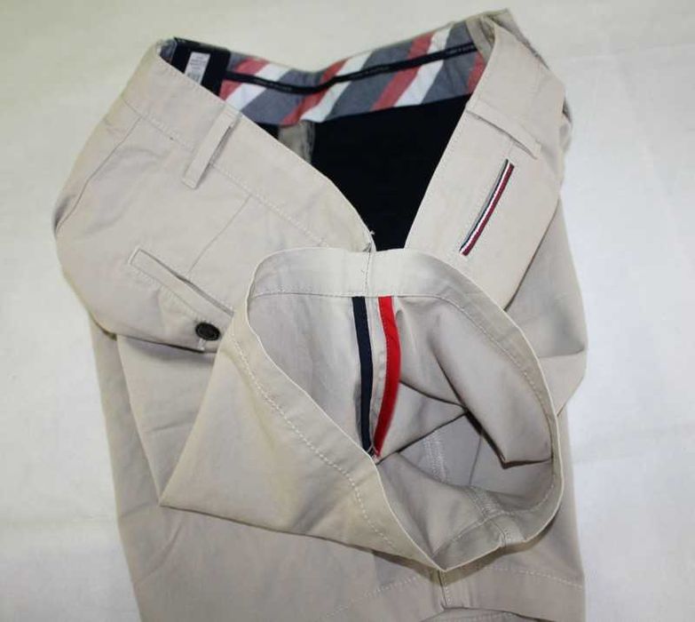 Tommy Hilfiger MW0MW13536 oryginalne Spodenki Męskie Beżowe r. 33 M