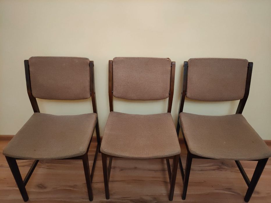 Krzesła tapicerowane PRL Walentyna do renowacji