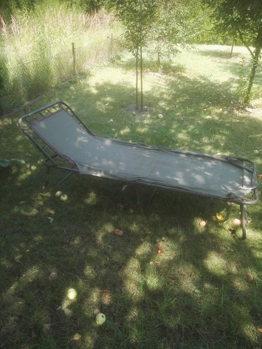 Leżak wojskowy używany