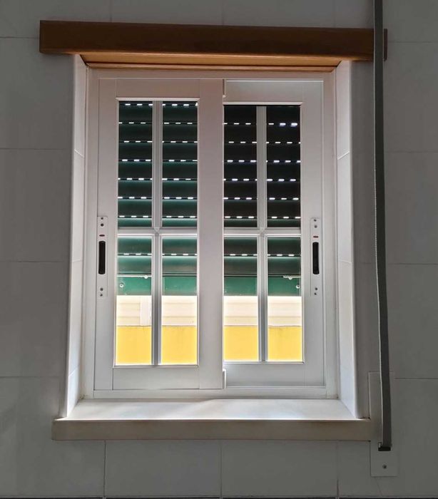Janelas Vidro Duplo Quadrícula