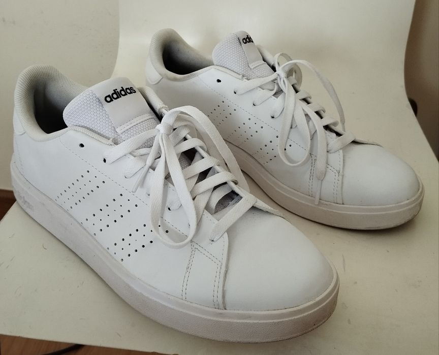 Sapatilhas adidas 43.5