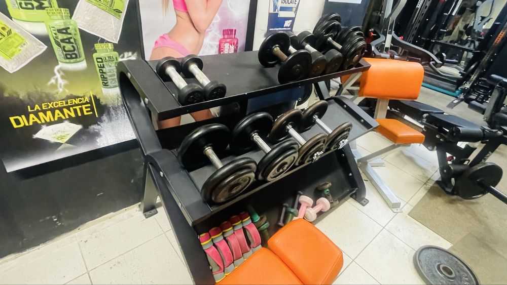 Suporte de Halteres Profissional (Rack 2 Níveis + Arrumação Inferior)