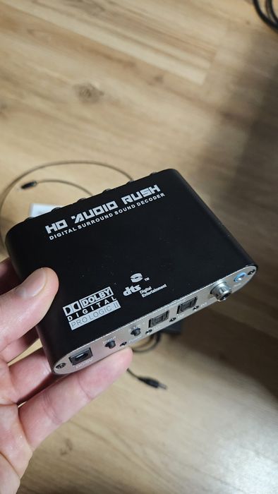 Оптичний аудіо конвертер 5.1 3 цифрового Toslink+ коаксіал в аналогови