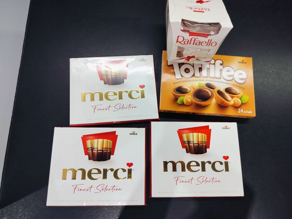Mix merci Rafaello toffi czekoladki nowe bombonierka