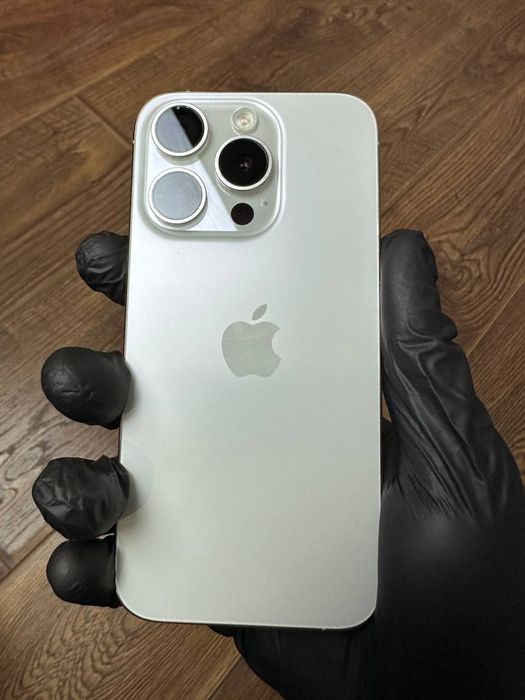 iPhone 15 Pro 128 GB в хорошому стані