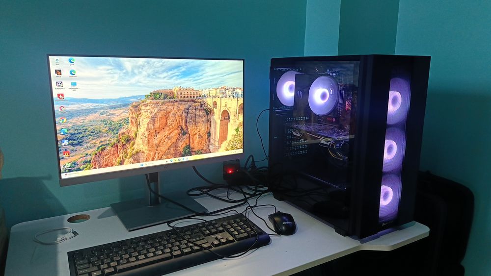 Komputer stacjonarny + monitor gotowy do pracy / grania