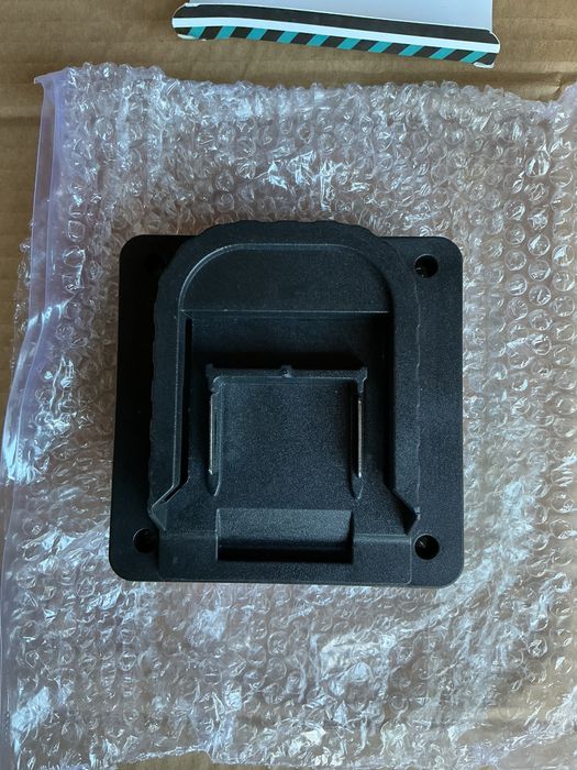 Адаптер інвертор 18V-21V на 220V та USB (під акумулятор) новий