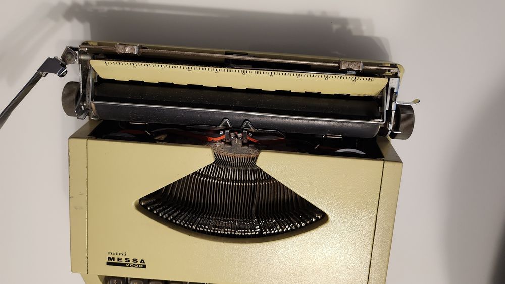 Máquina escrever Mini Messa 2000