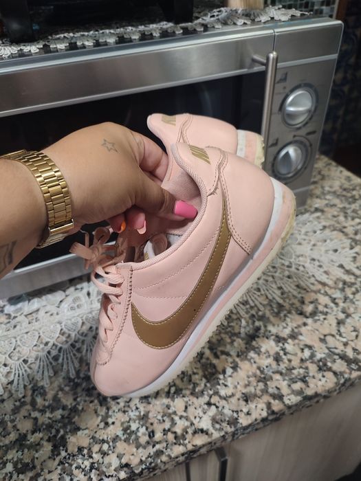 Tênis Nike como novos