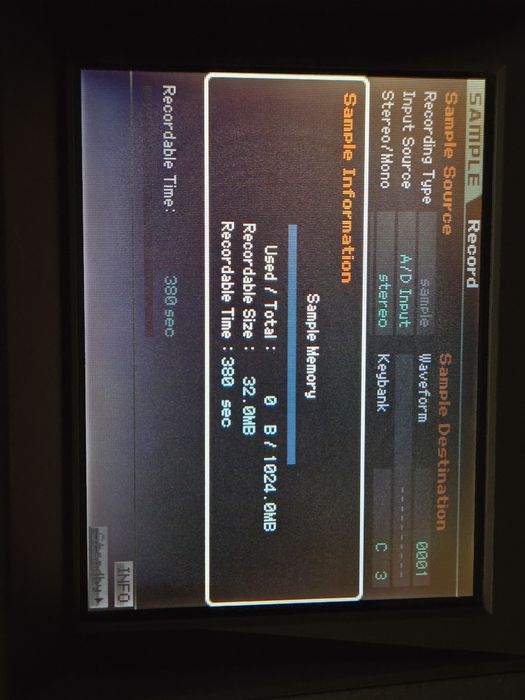 Yamaha motif xs 7 + case + 1GB RAM
