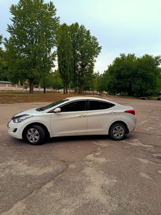 Продам Hyundai Elantra