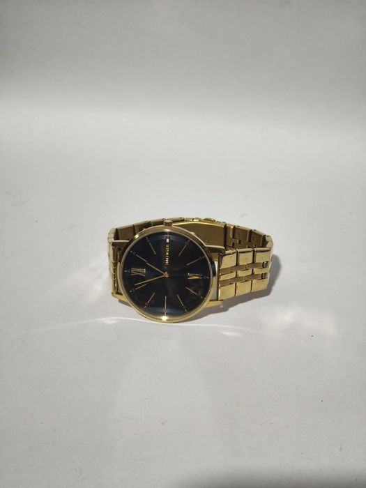 Relógio Masculino Tommy Hilfiger Cooper Dourado / Azul – Como Novo