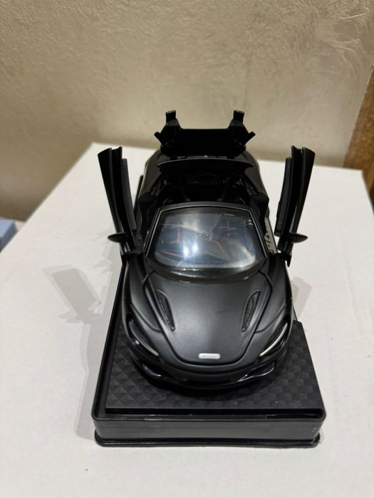 McLaren F1 1990-х – масштаб 1:32, метал, модель авто, Нова