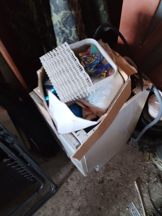 Продаю Zanussi ZDTS 400