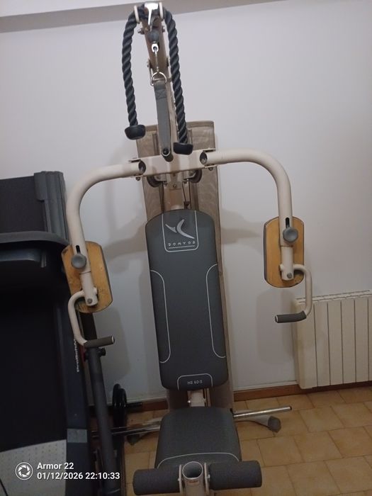 Três Máquinas de ginásios