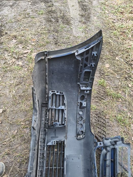 Передній бампер Фольксваген Гольф 5 Volkswagen Golf 5