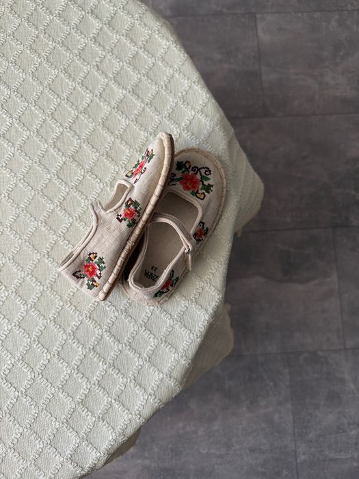 Zara балетки в квіти