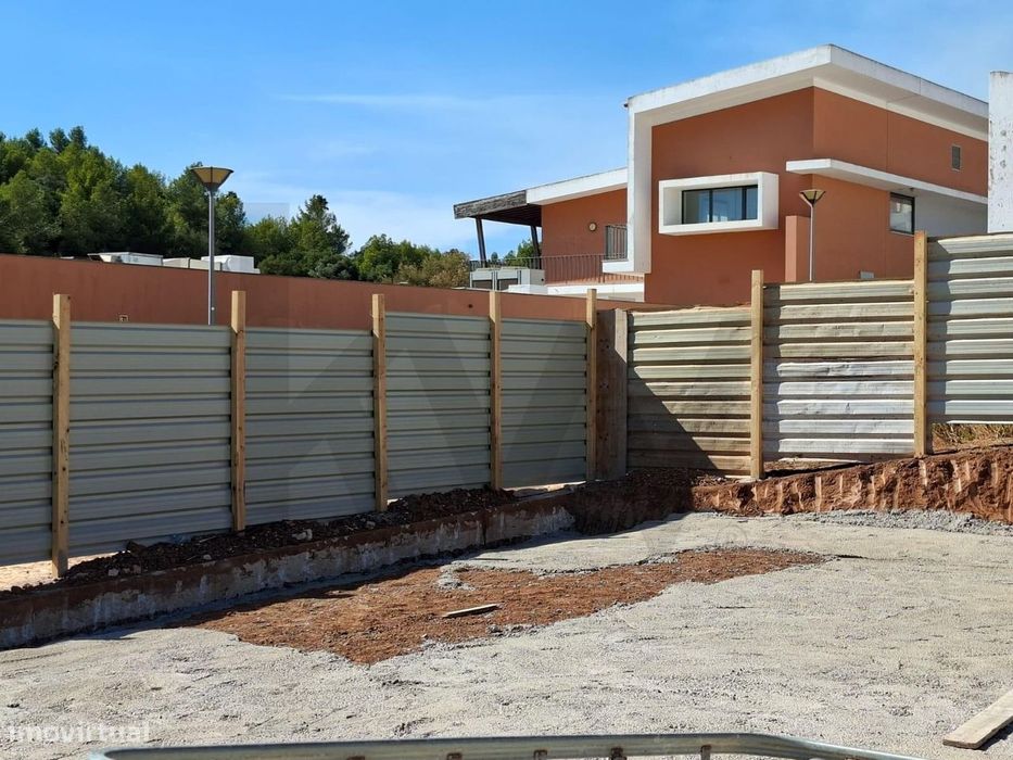 Moradia “chave na mão” em Budens