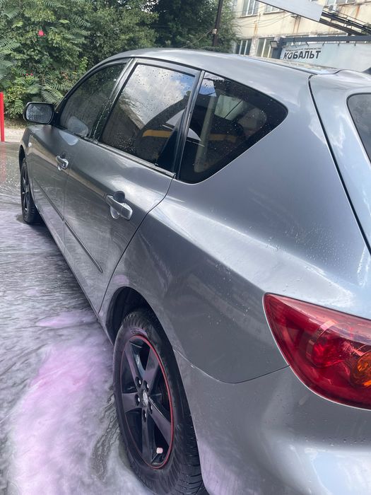 Продам автомобиль Mazda 3