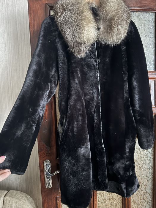 Шуба натуральна з мутона