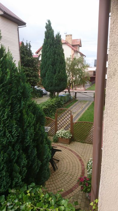 Łeba – Pokoje Gościnne Jana | Tanie kwatery prywatne | Noclegi nad morzem| Pokoje 2-3 osobowe z łazienką | Centrum | Darmowy parking i WiFi