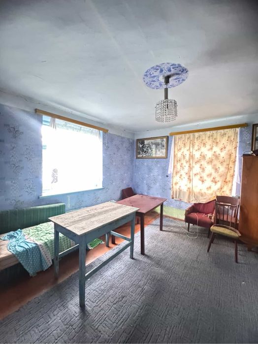 Кунин, Жовква, житловий будинок