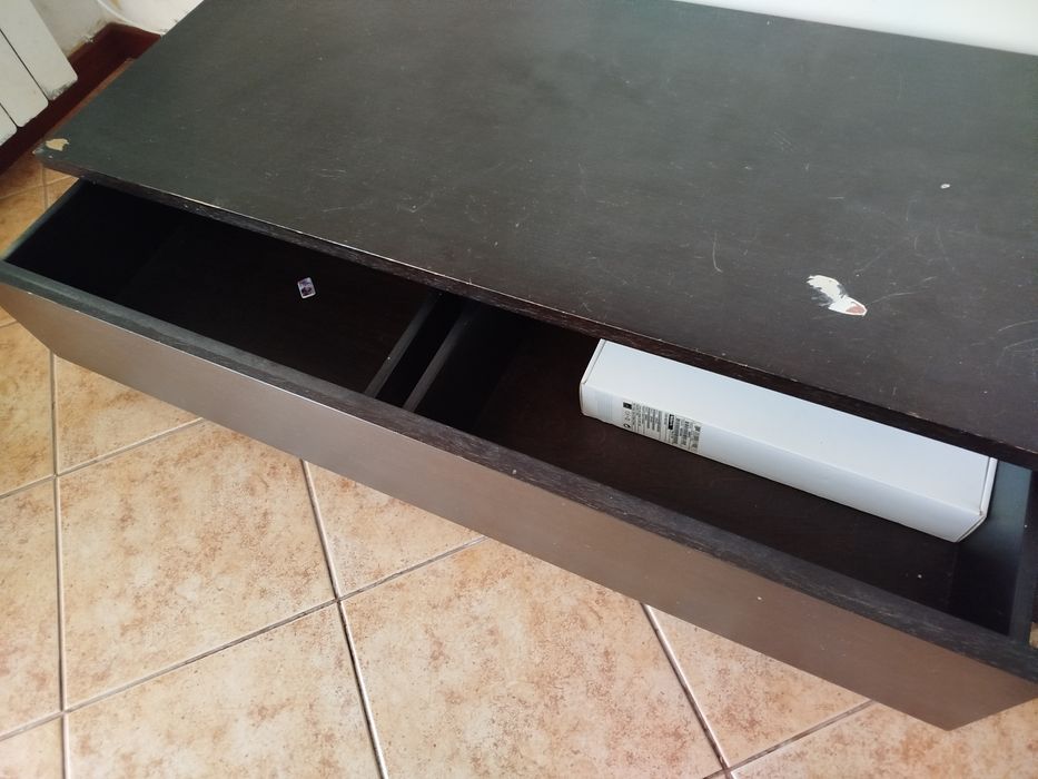 Móvel para TV  e prateleiras Antarte