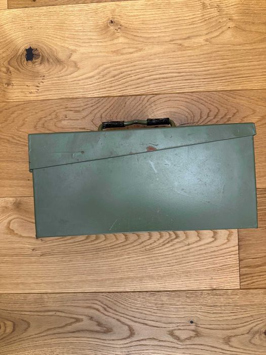 Sprzedam skrzynkę na amunicję do Mg 34/42 z Jugosławii
