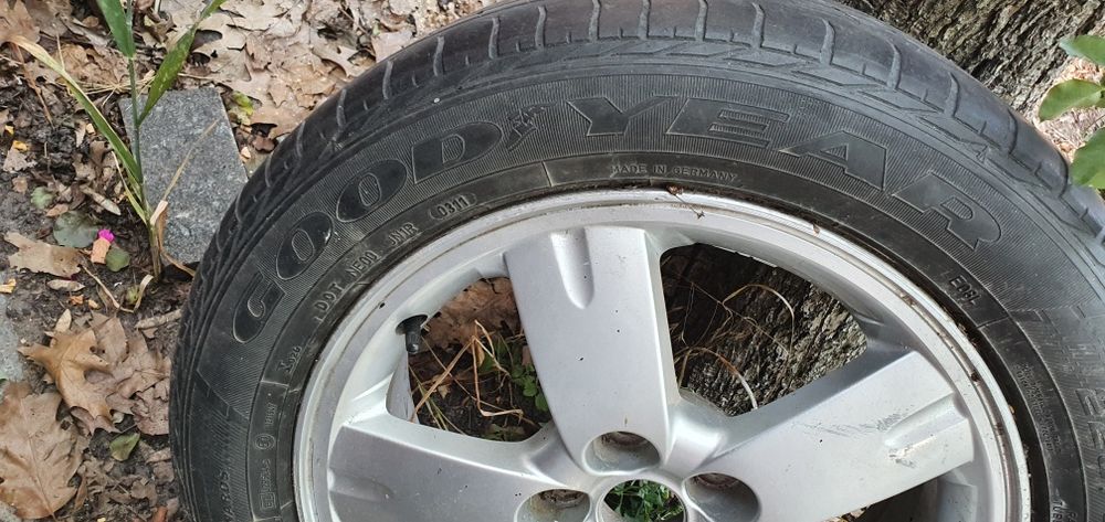 Продам резину Good year та диск