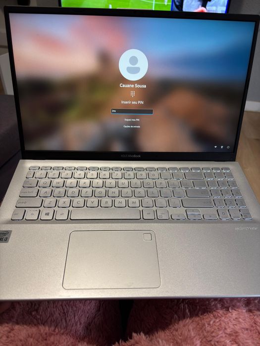 Notebook Asus F512J