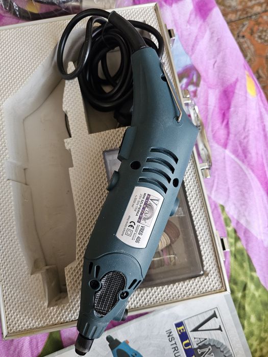 Гравер в кейсе Vander Vreg 406
