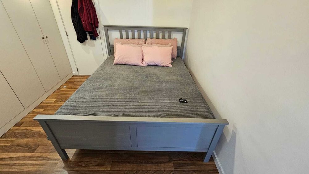 Cama Casal IKEA HEMNES com Estrado 160x200 cm