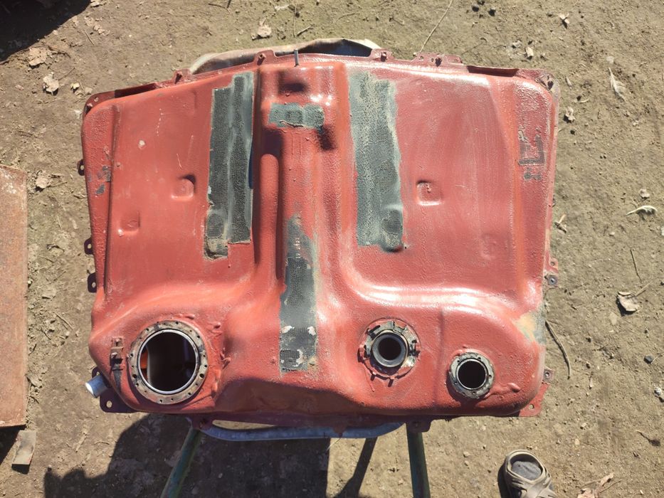 Продам паливний бак для Raw 4 2004 р. Дизель