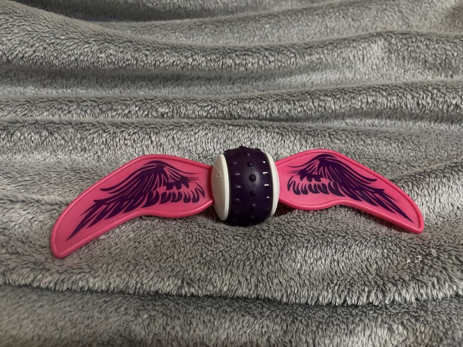 Nerf Rebelle. Рожеві літаючі крила Hasbro (McDonald’s 2015) 20x4,5 см