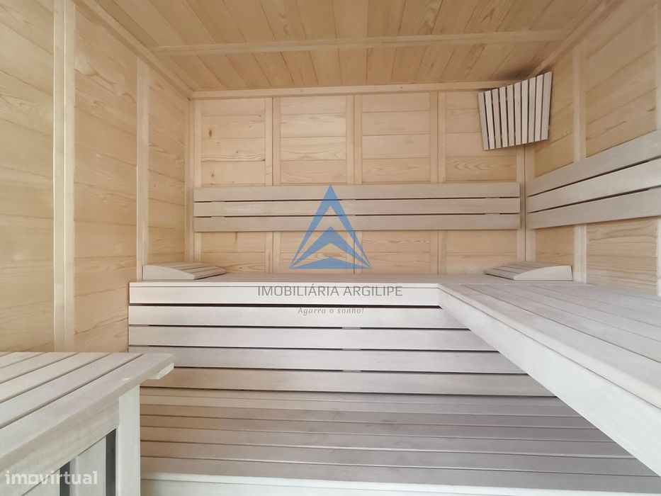 Apartamento T4 - Condomínio Fechado