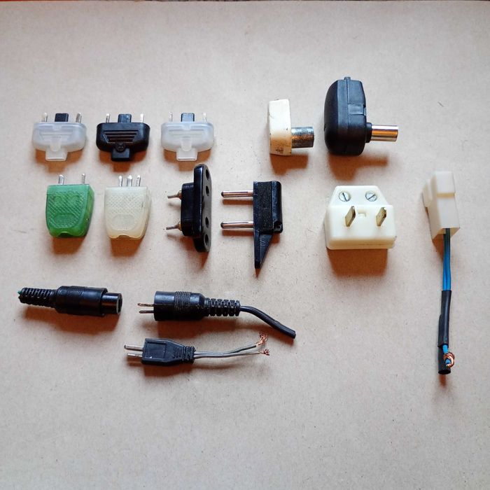 Wtyczki UNITRA UKF FM, DSK AM, 665 i inne PRL